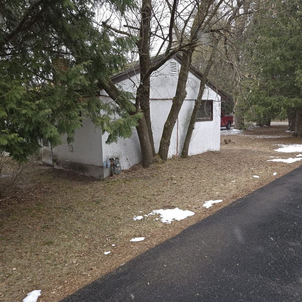 2023 Pine St - Photo 3 of 11