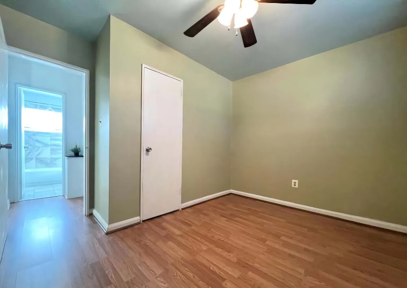 338 Brightseat Rd - Photo 5 of 10