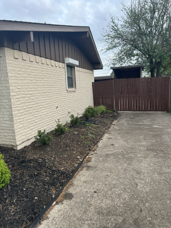 713 Silverstone Dr - Photo 3 of 16