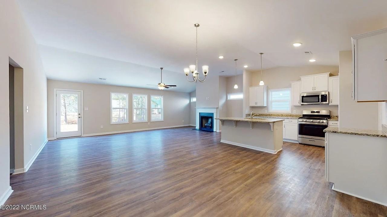 121 Grantham Pl #NA - Photo 2 of 22