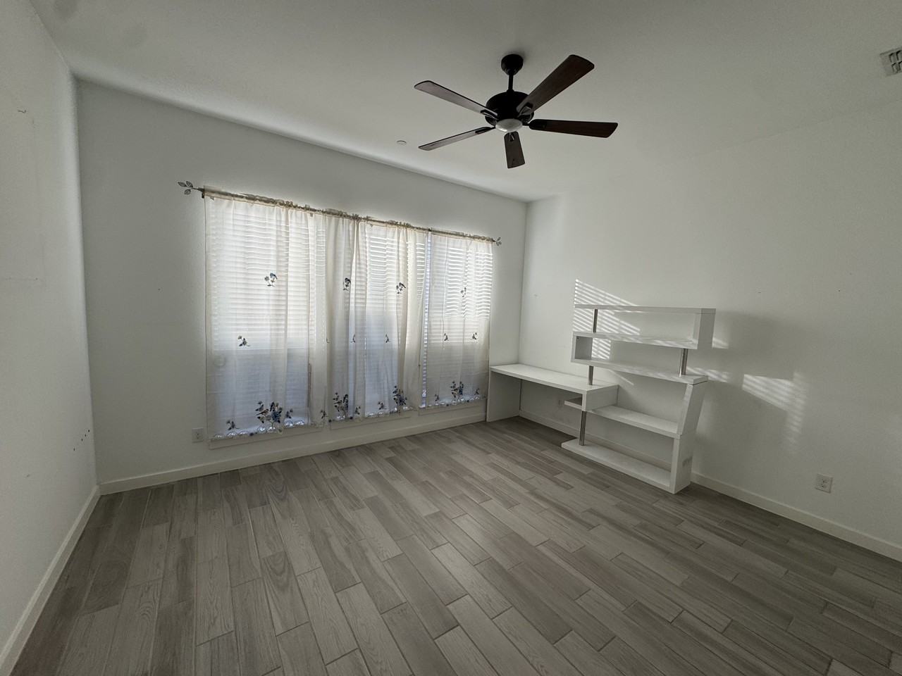 137 Claire Dr #NA - Photo 2 of 8