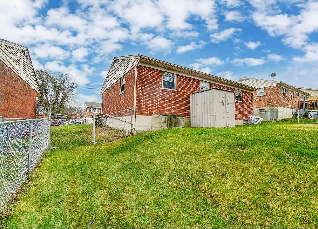 6 5th Ave #NA - Photo 3 of 11