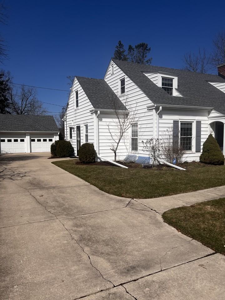 312 E Willow Rd #NA - Photo 2 of 13