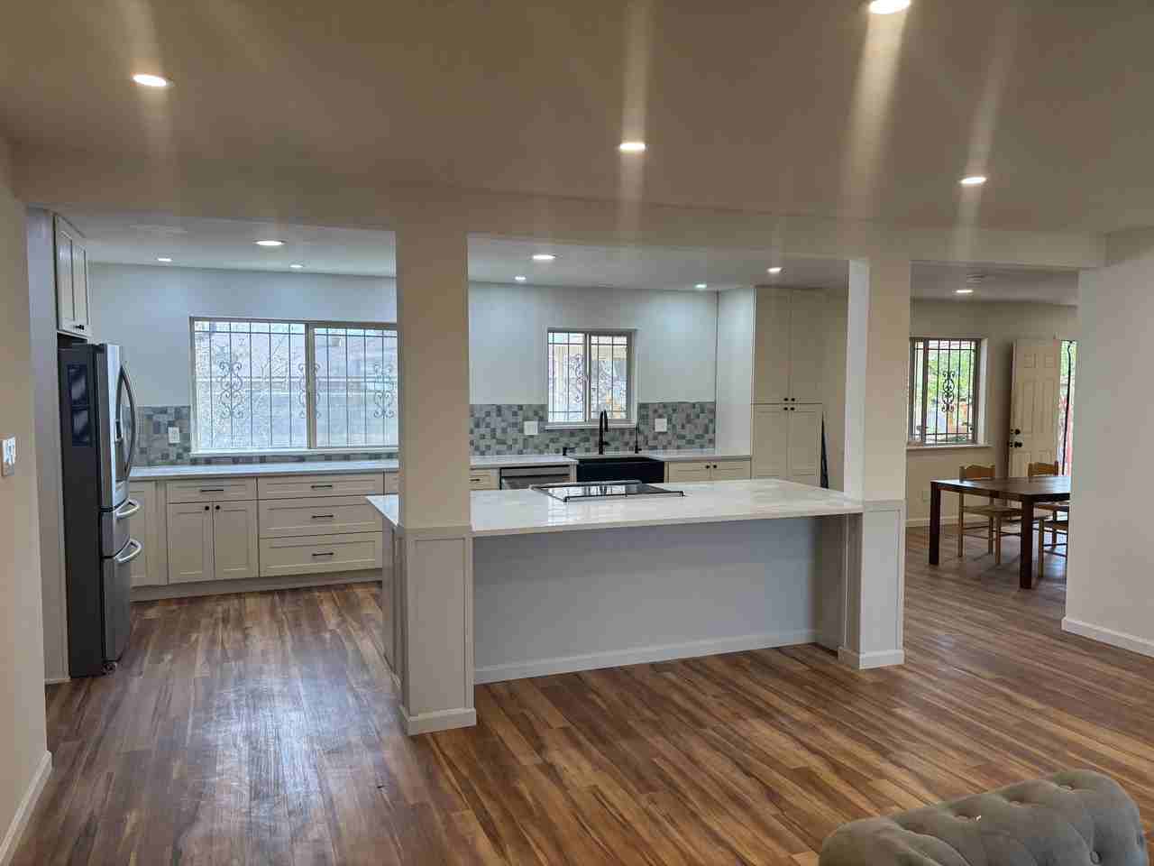 10520 Sierra Bonita Ave Ne #NA - Photo 3 of 14