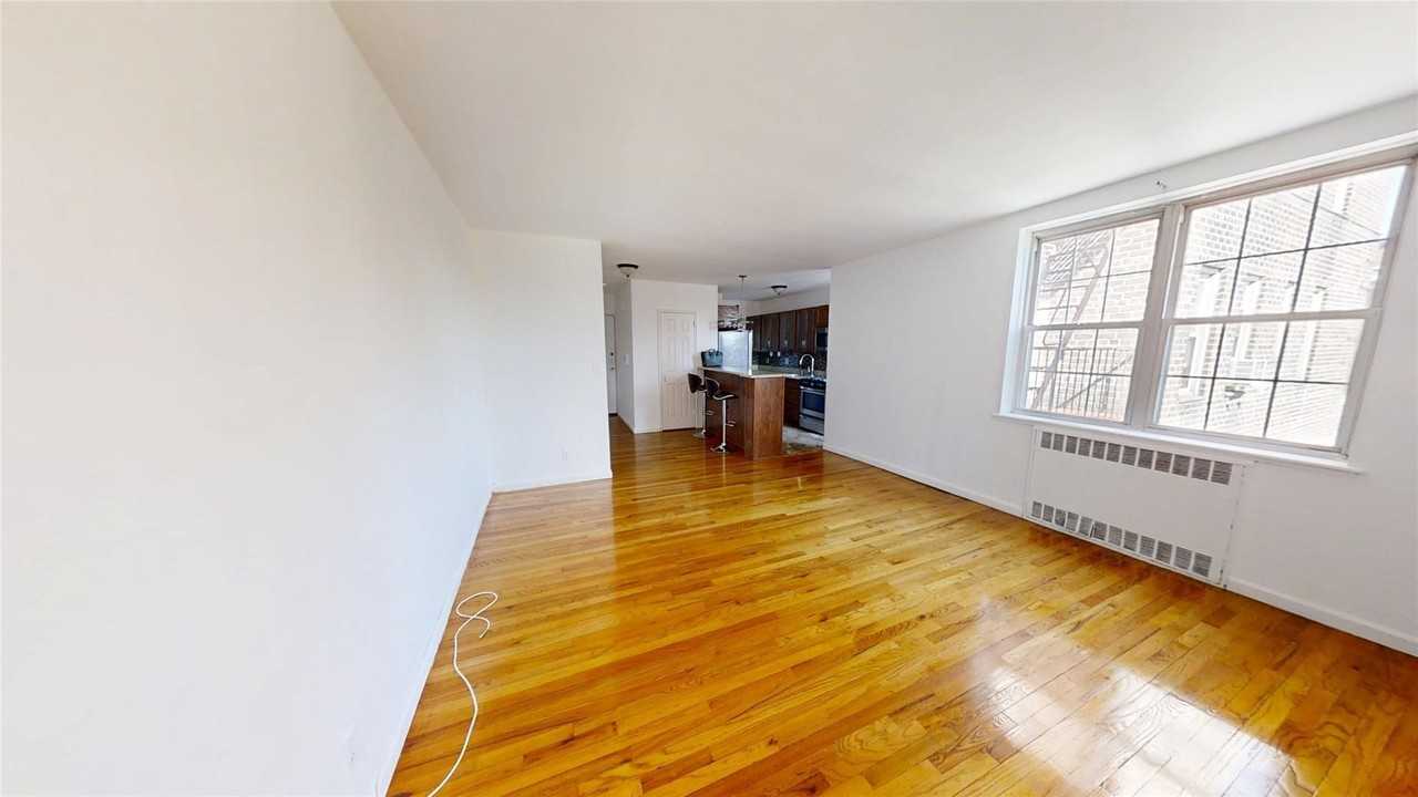 796 Bronx River Rd #B51 - Photo 4 of 14