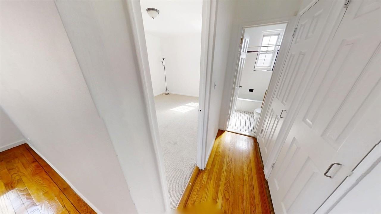 796 Bronx River Rd #B51 - Photo 5 of 14