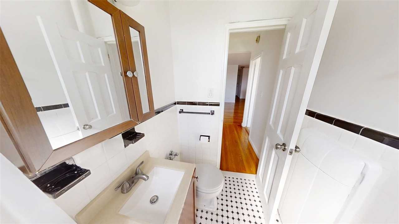 796 Bronx River Rd #B51 - Photo 7 of 14