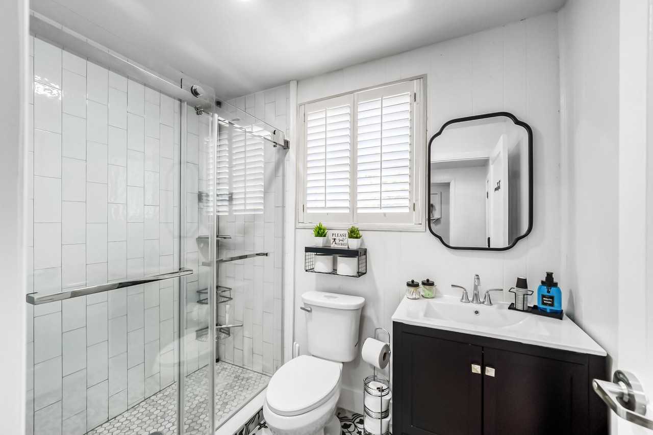 Suwanee Rd - Photo 7 of 24