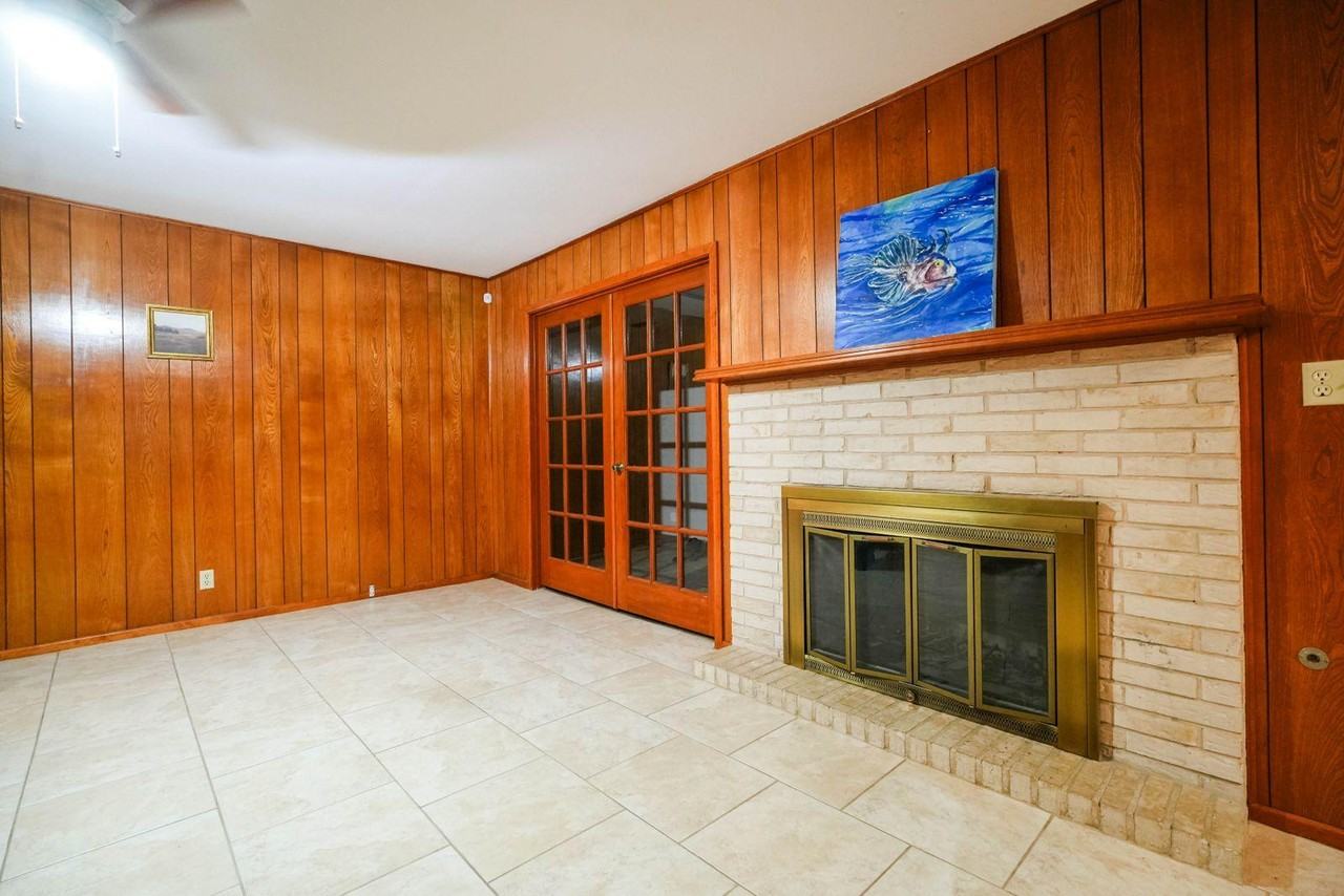 Sir Gareth Dr - Photo 3 of 10