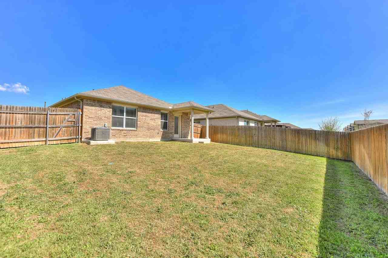 417 Dubina Ave - Photo 7 of 31