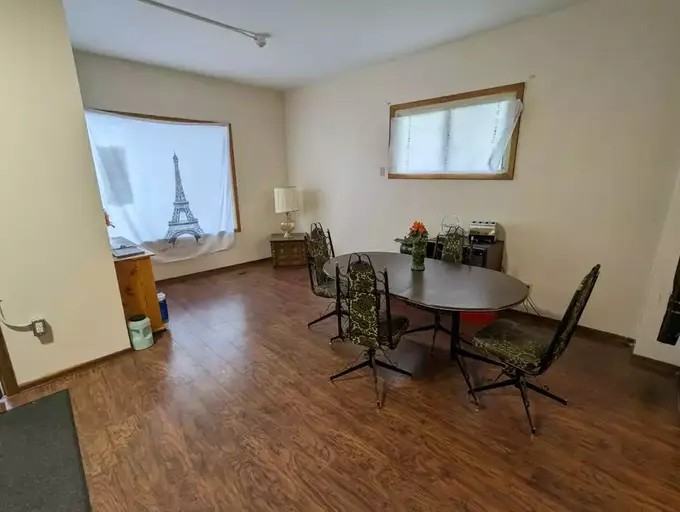 179 Spence St - Photo 3 of 12