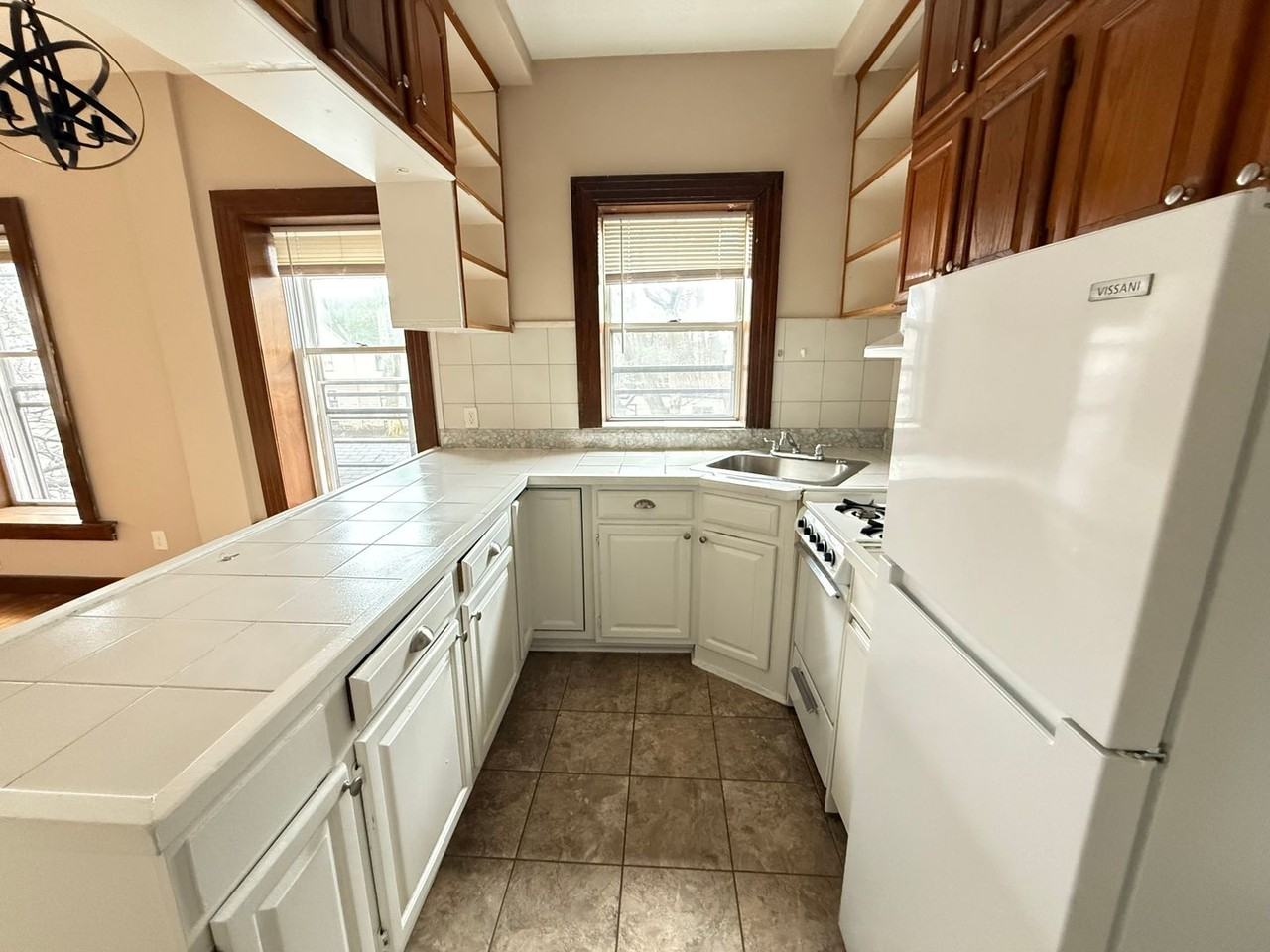 83-85 Meigs Street - Photo 6 of 18