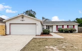 13348 Linden Dr - Photo 1 of 1