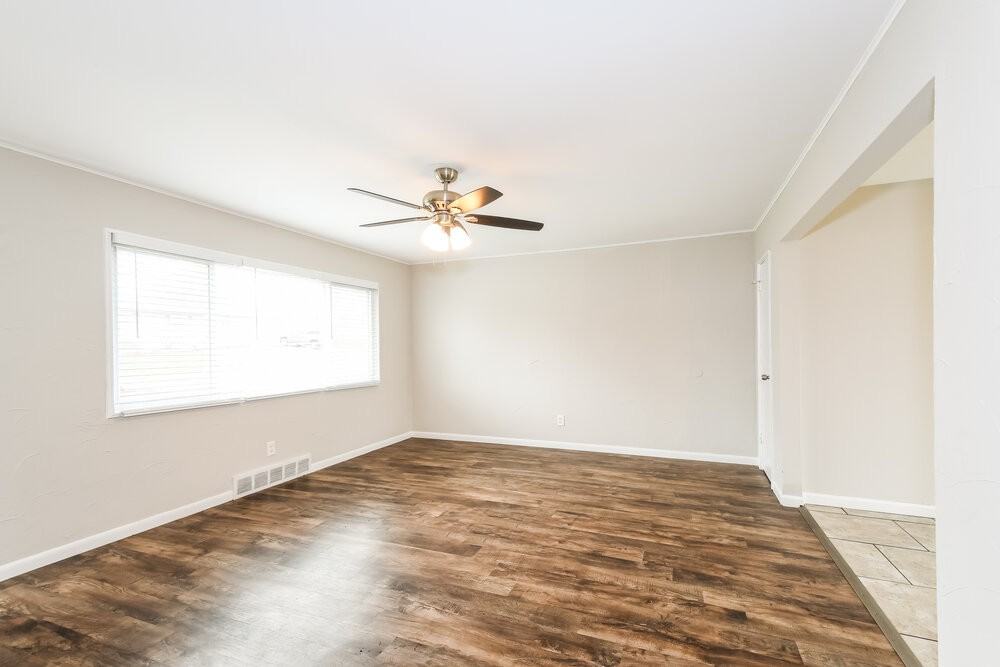 1230 Acredale Dr - Photo 6 of 16