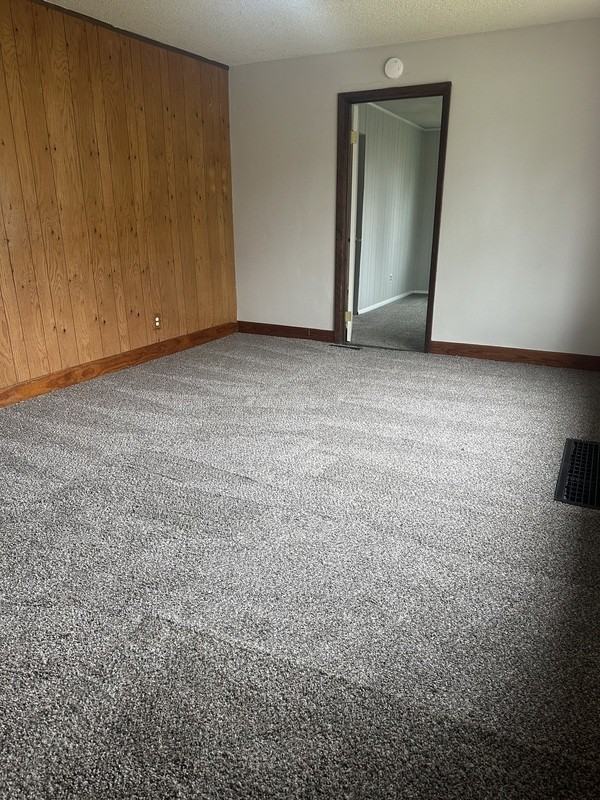 121 Cardot St - Photo 3 of 10