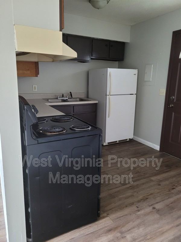 130 Elm St #2 - Photo 6 of 19