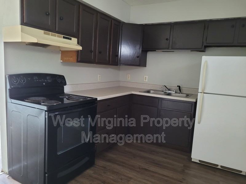 130 Elm St #2 - Photo 7 of 19