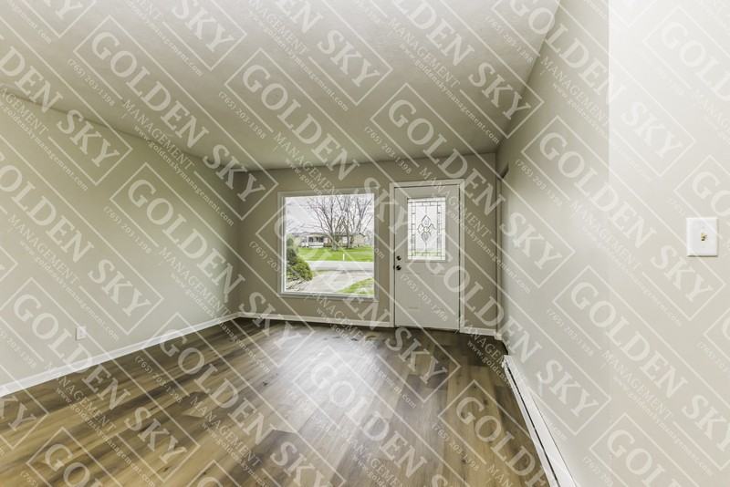 110 E Babb Rd - Photo 2 of 11