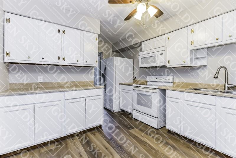 110 E Babb Rd - Photo 3 of 11