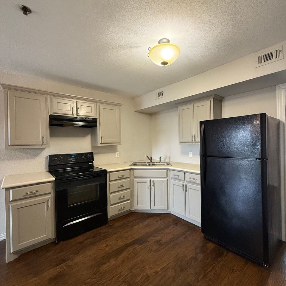 169 New Dallas Hwy - Photo 2 of 7