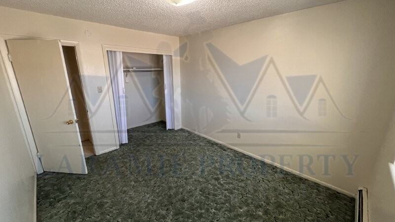 2310 E Garfield St #C10 - Photo 6 of 12