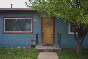 featured image of 1270 N 6th St