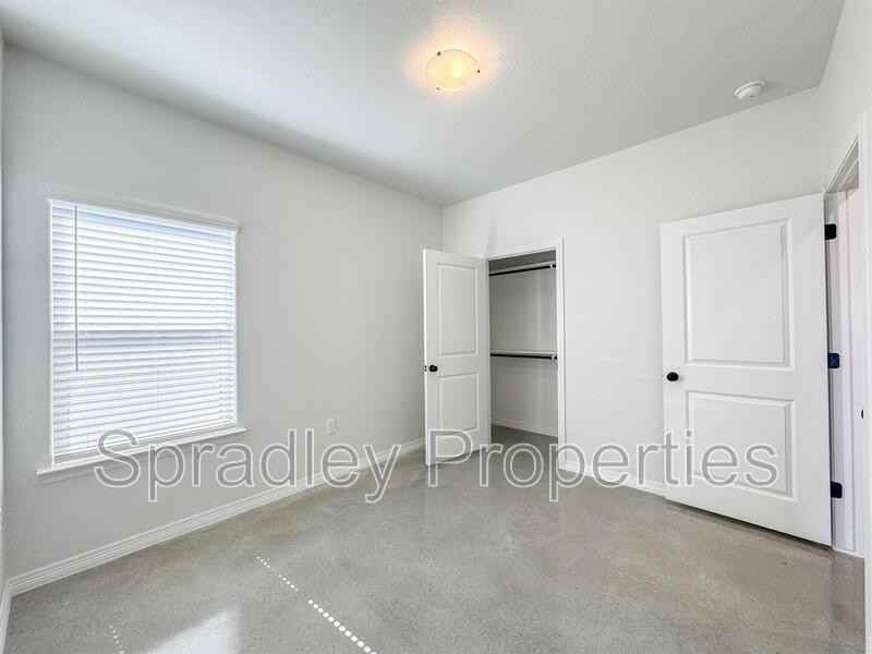 203 Juniper Dr Unit B - Photo 7 of 17