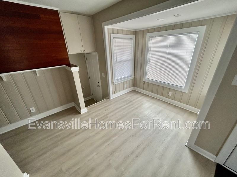 1206 Southboeke Road - Photo 4 of 7