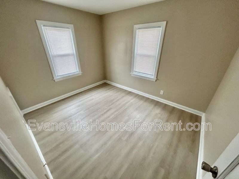 1206 Southboeke Road - Photo 6 of 7
