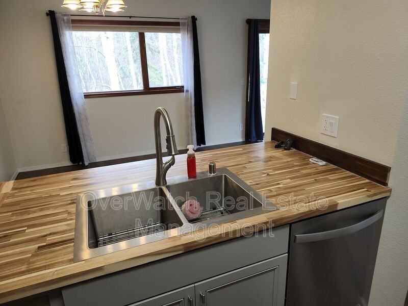 7641 Delridge Cir - Photo 4 of 25