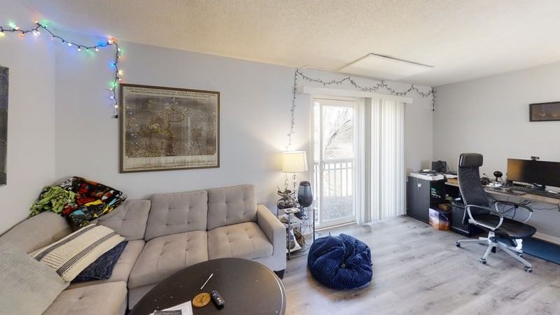 1302 W Huron St - Photo 4 of 14