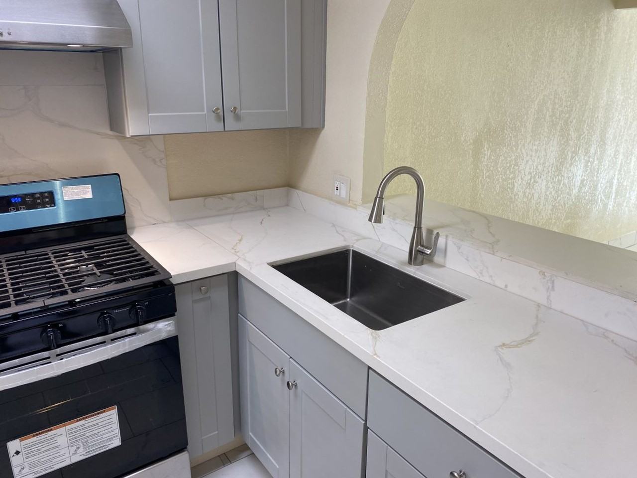 1200 Dana Dr #10 - Photo 7 of 22