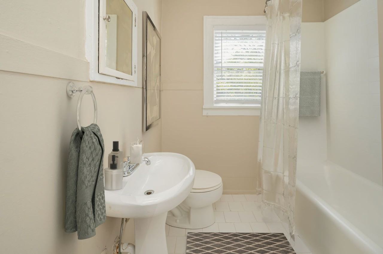 Montcalm - Photo 2 of 50