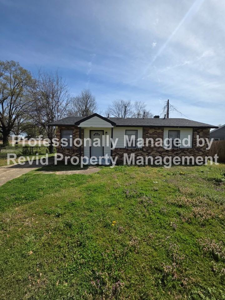2342 Verdun St - Photo 3 of 37