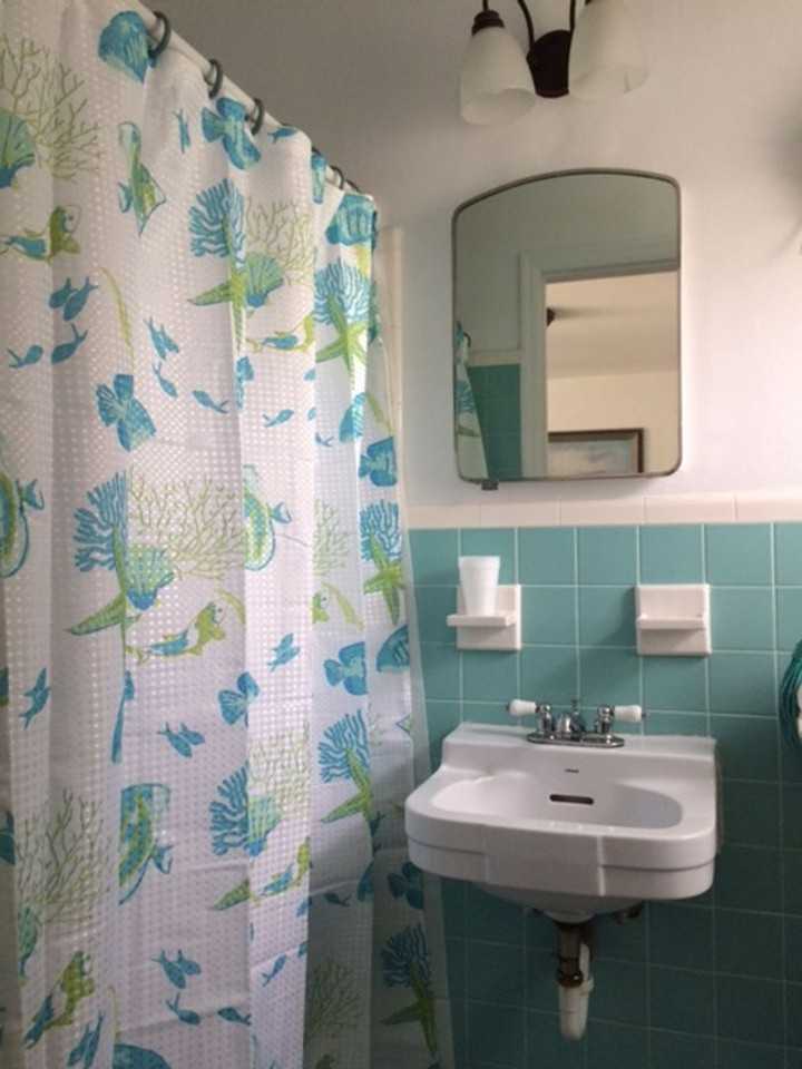 Jensen Beach efficiency with ALL UTILITIES INCLUDED! - Photo 7 of 18