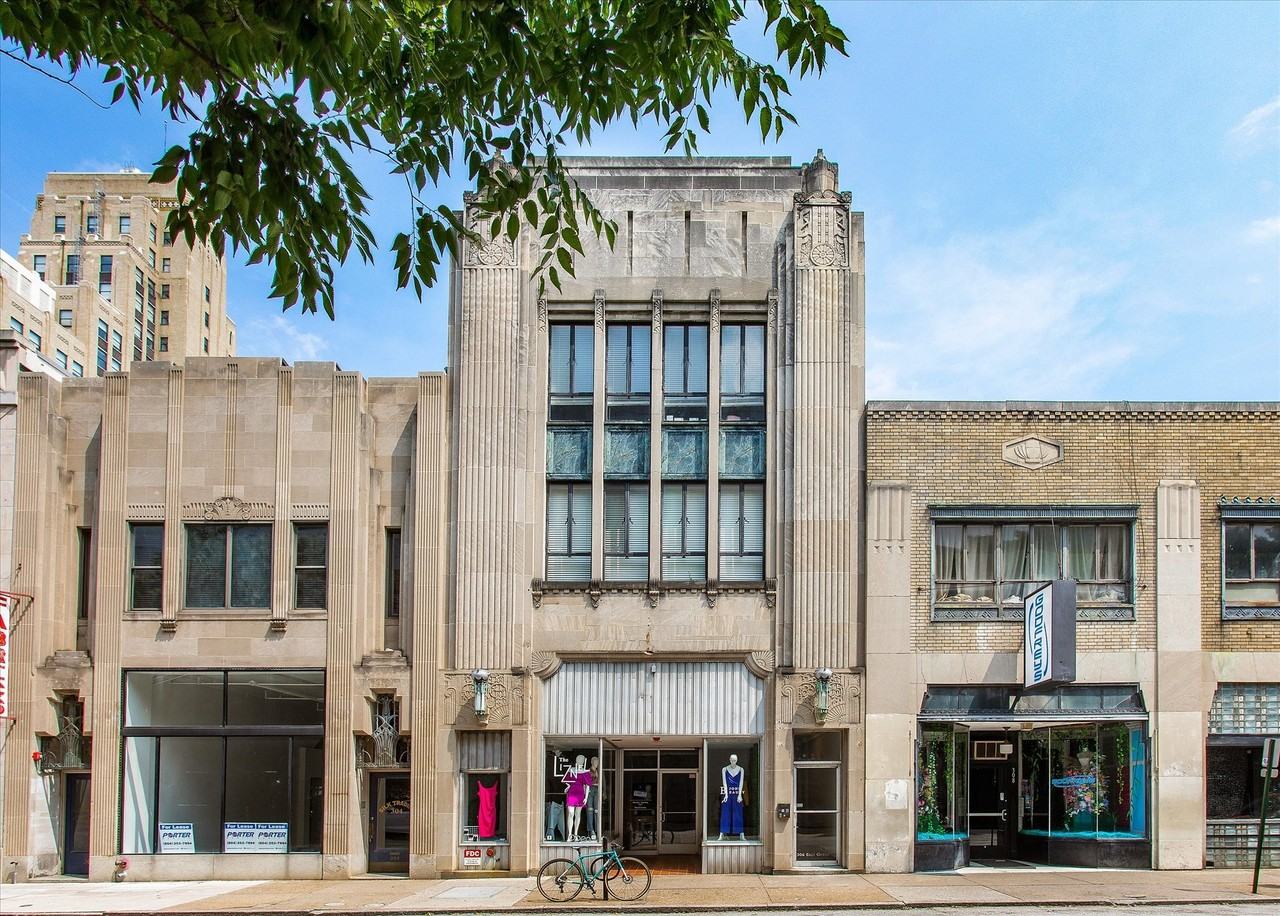 Grace Street 306 E - Photo 2 of 33