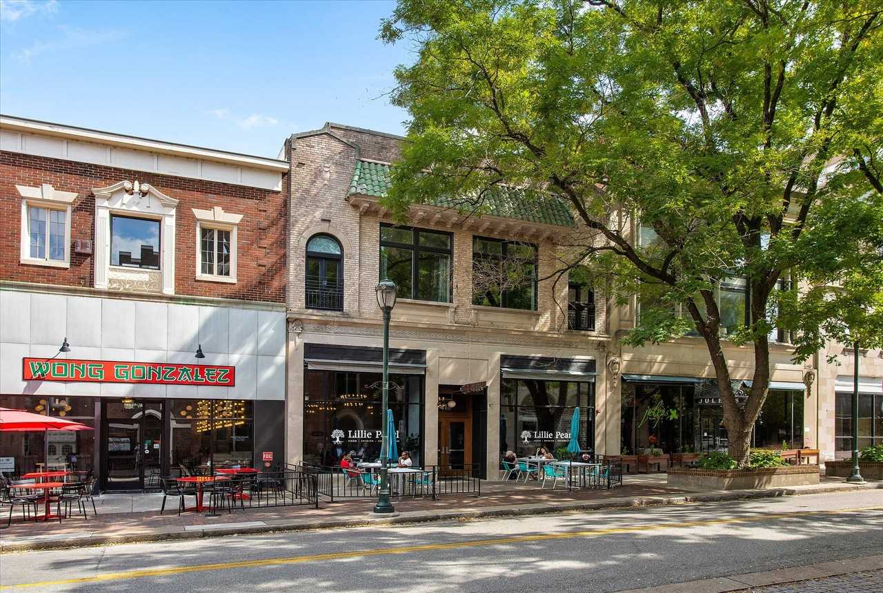 Grace Street 306 E - Photo 6 of 33