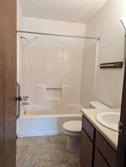 Peck Apartments - Photo 3 of 42