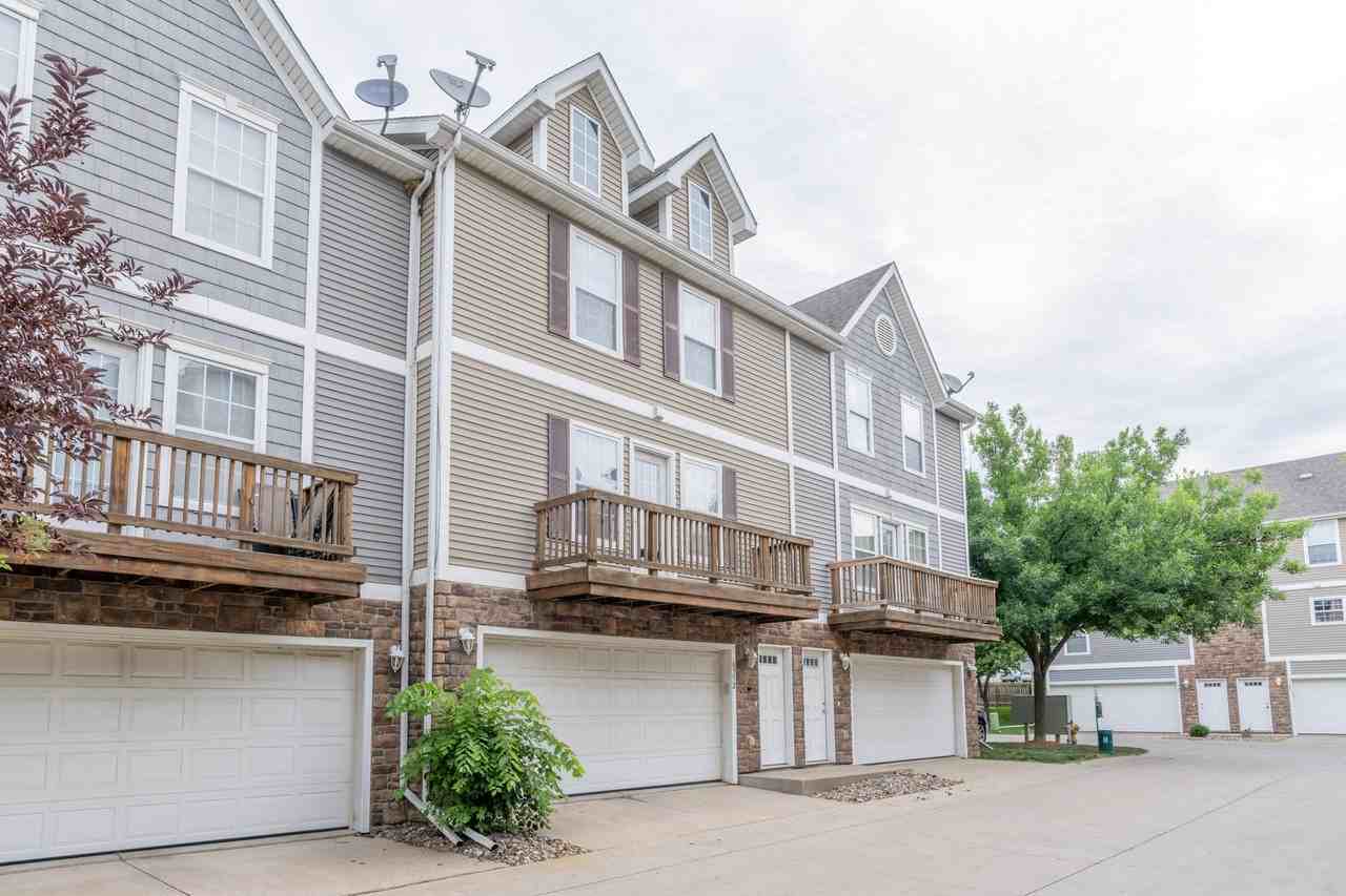 1136 Redstone Ln - Photo 4 of 50