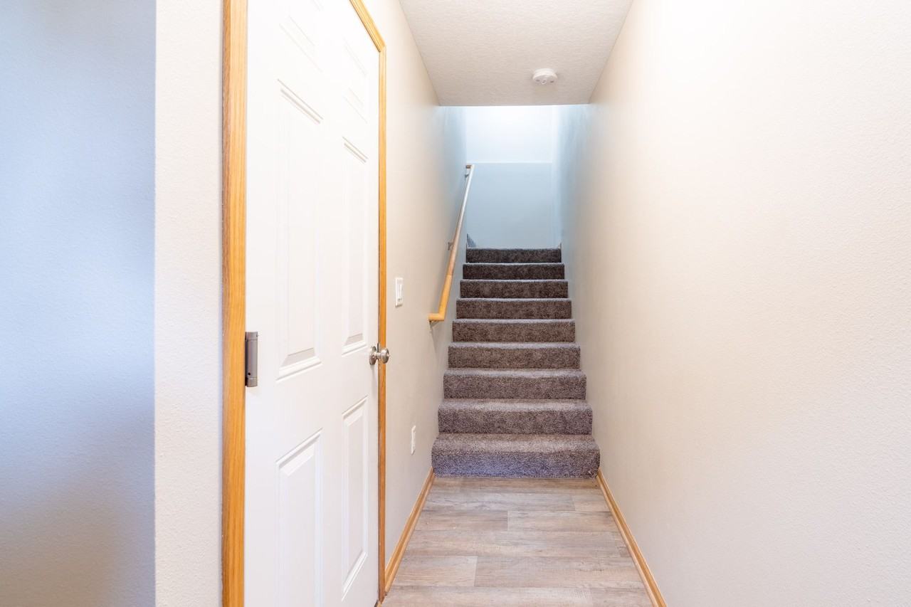 1136 Redstone Ln - Photo 5 of 50
