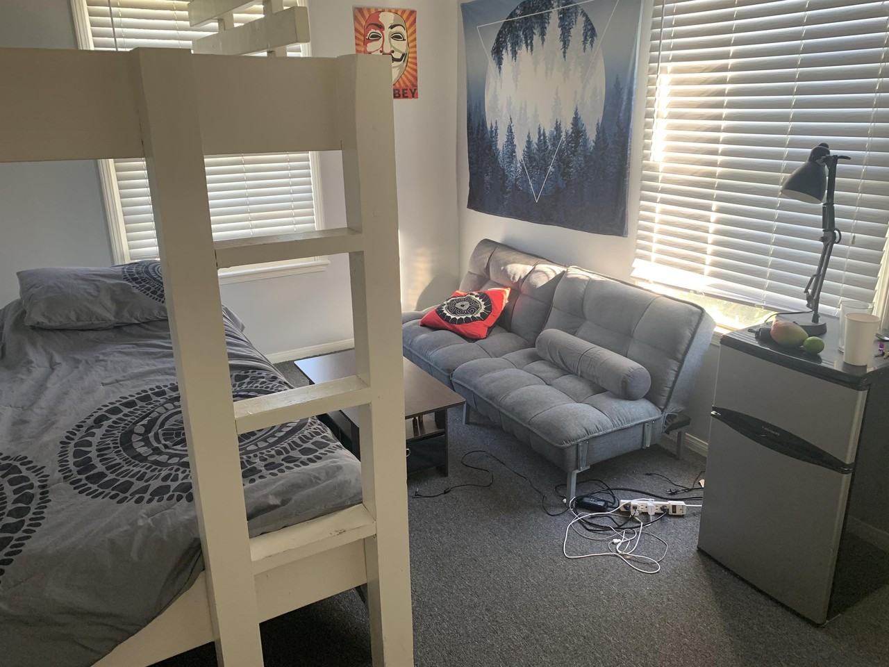 649 Gayley Ave - Photo 6 of 29