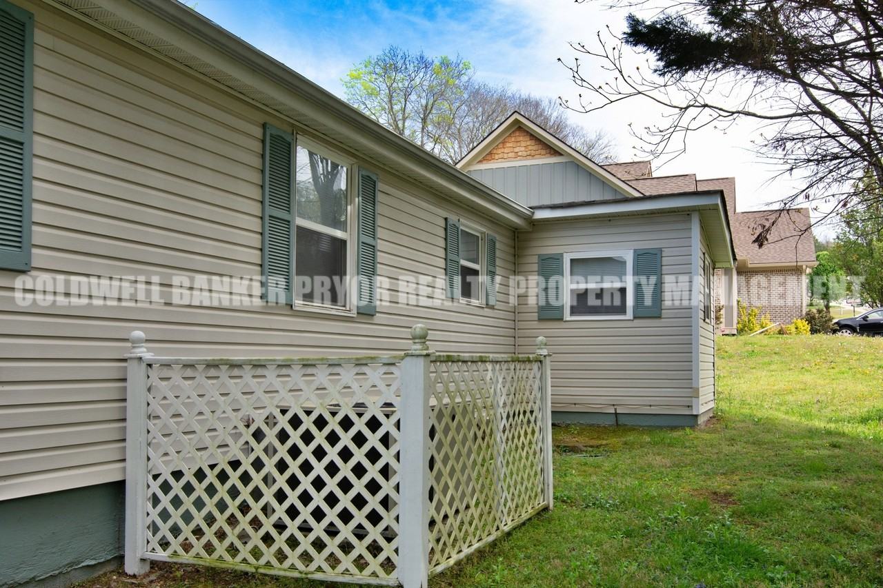 1236 North Concord Road - Photo 3 of 25