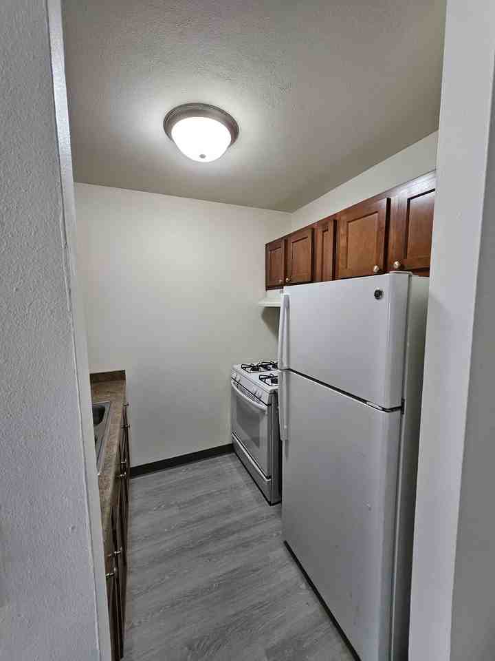 5027 National Ave. - Photo 7 of 10