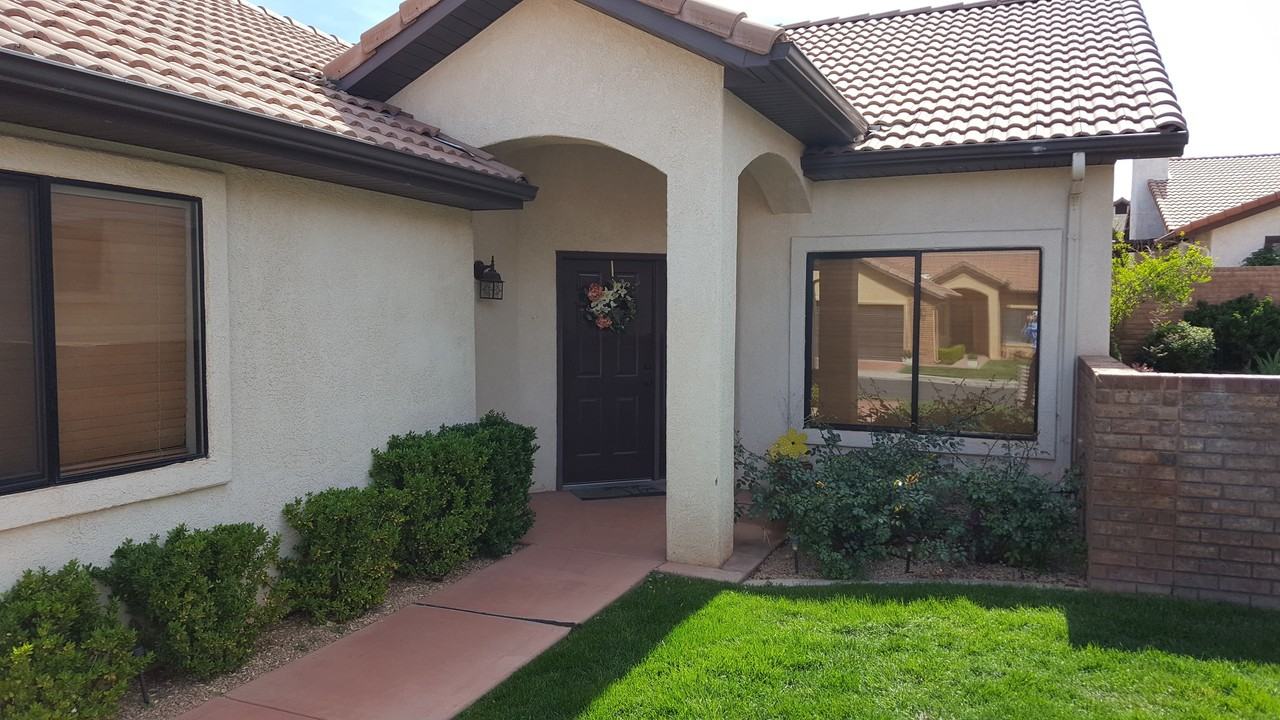 545 S Valley View Dr #102 - Photo 2 of 17