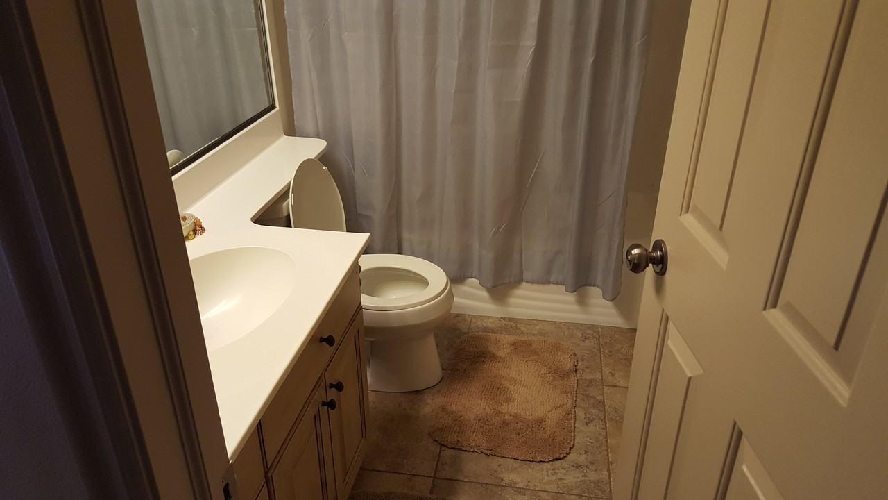 545 S Valley View Dr #102 - Photo 6 of 17
