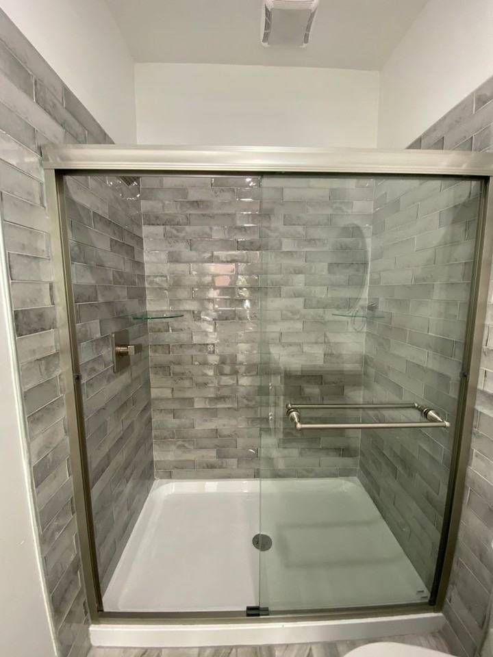 627 Manor St - Photo 7 of 12