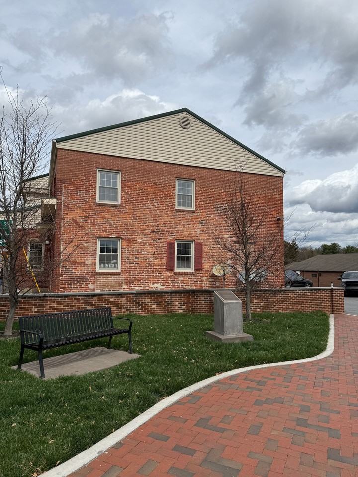 309 Main Street - Photo 2 of 9