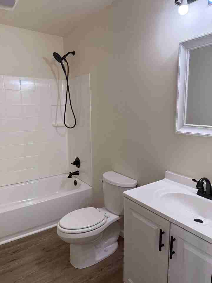 309 Main St #6 - Photo 6 of 17