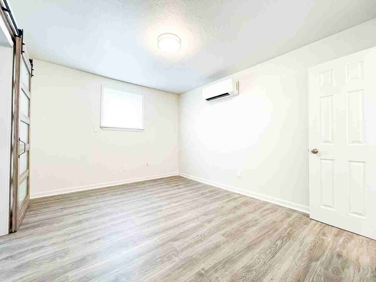 2114 Toledano St #201 - Photo 5 of 7