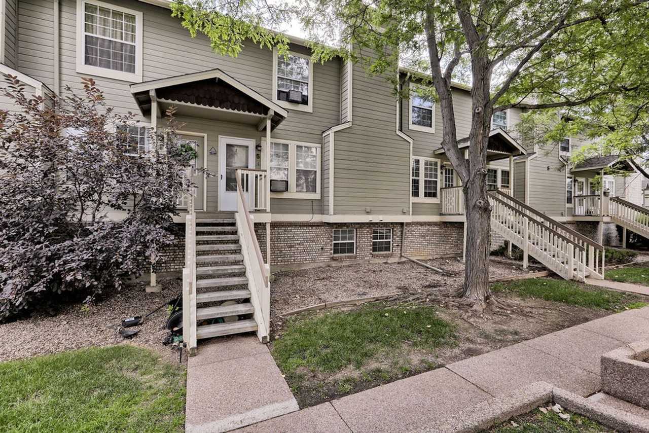 3200 Azalea Dr Apt S5 - Photo 4 of 45